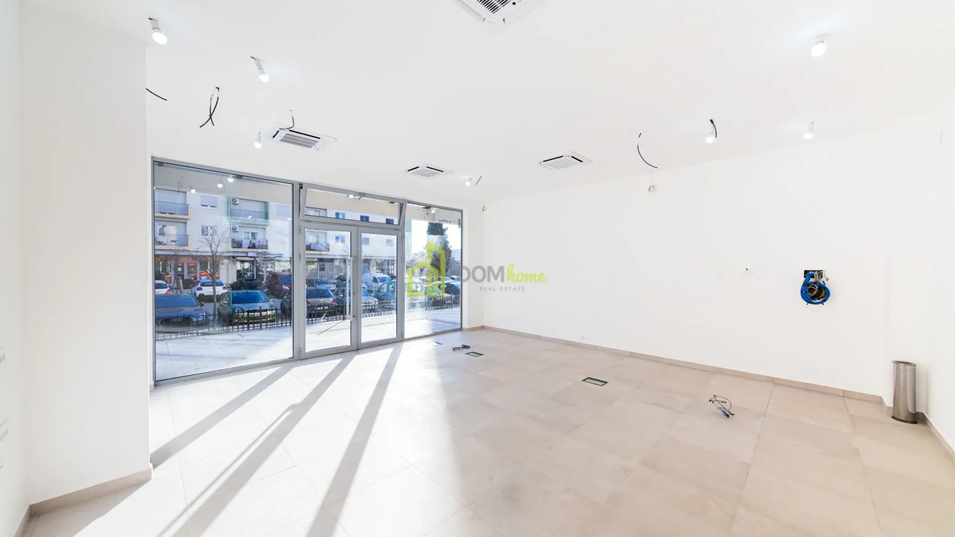 Sale, office space, 46m², Pobrežje, Podgorica
