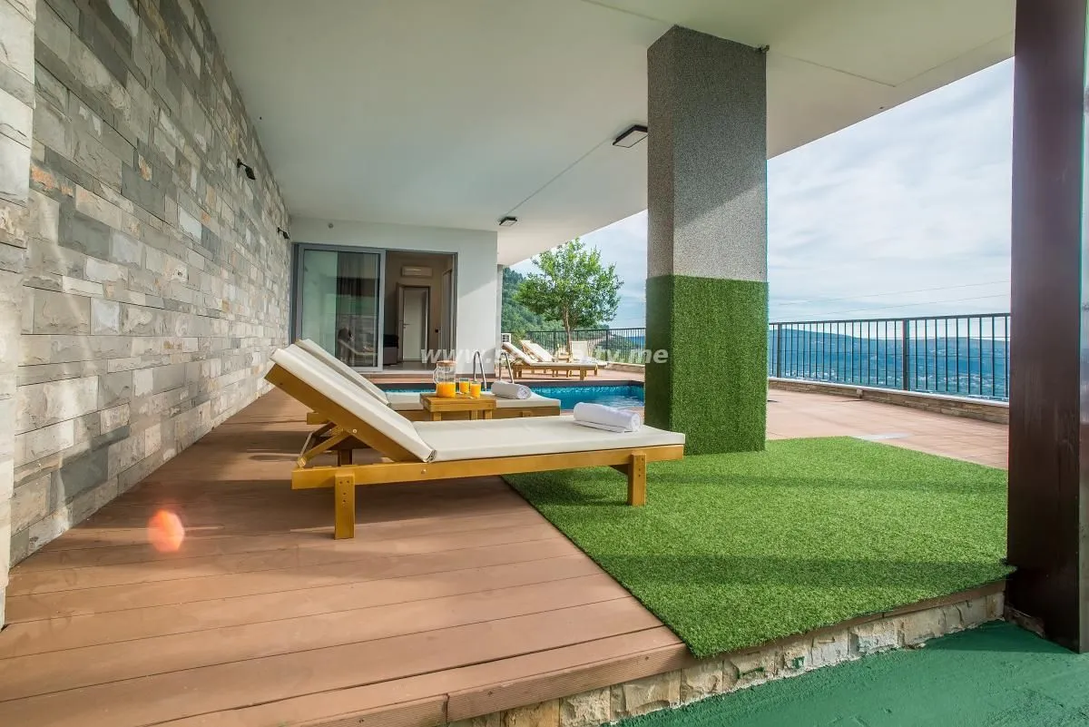 Prodaja, kuća, 280m², Tivat, Crna Gora