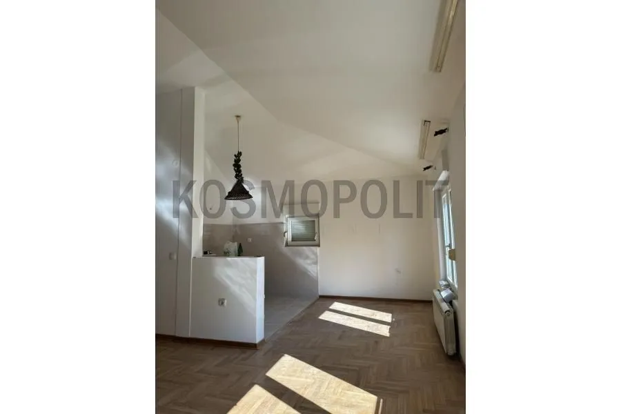Sale, three bedroom apartment, 80m², Gradska Bolnica, Zvezdara Sve Podlokacije