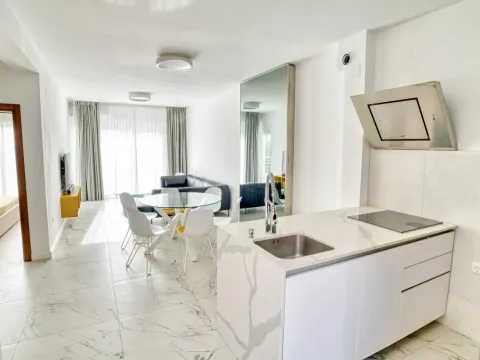 Sale, two bedroom apartment, 60m², Petrovac, Budva - image 7