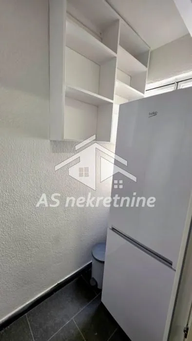 Izdavanje, dvosoban stan, 46m², Slavija, Vračar Sve Podlokacije