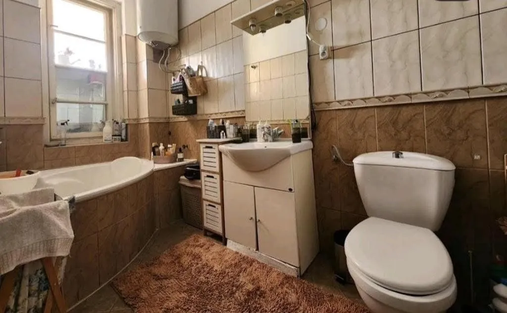 Izdavanje, jednosoban stan, 64m², Centar, Podgorica