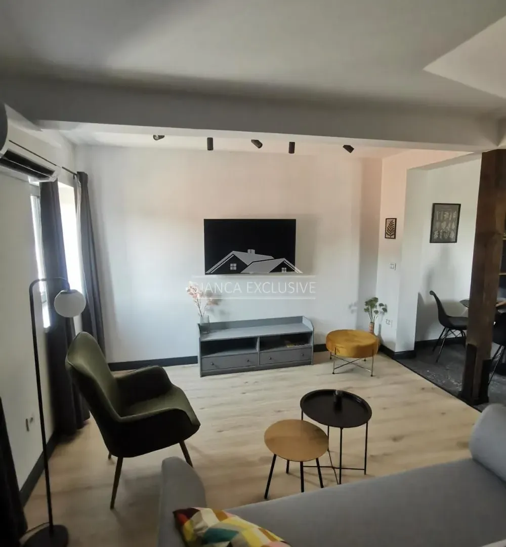 Prodaja, četvorosoban stan, 109m², Zemun Centar, Zemun Sve Podlokacije