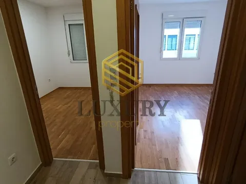 Prodaja, jednosoban stan, 43m², Blok 9, Podgorica - image 2