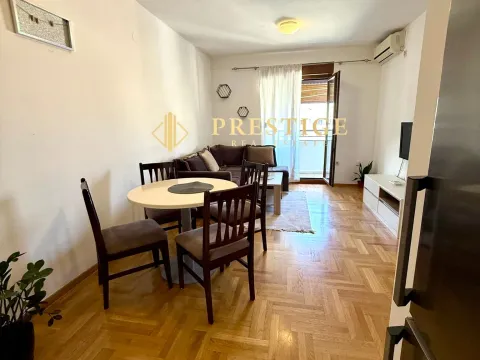 Rent, one bedroom apartment, 45m², Stari Aerodrom, Podgorica - image 5