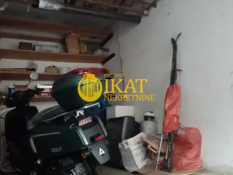 Sale, parking/garage, 13m², Cvetkova Pijaca, Zvezdara Sve Podlokacije