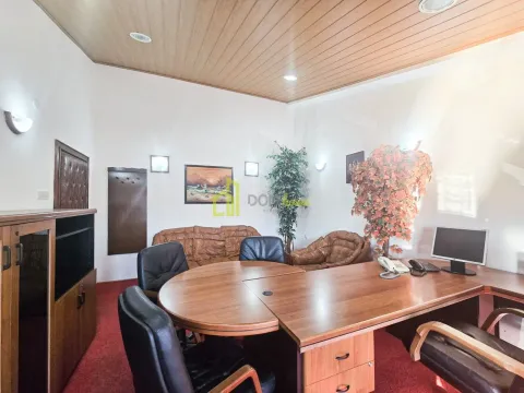 Rent, office space, 60m², Stari Aerodrom, Podgorica - image 2