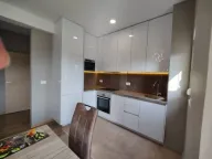 Izdavanje, dvosoban stan, 75m², Bečići, Budva - image 2
