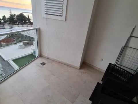 Izdavanje, jednosoban stan, 77m², Budva, Crna Gora - image 6