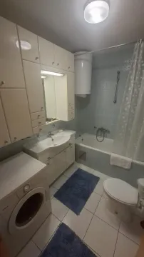 Izdavanje, dvosoban stan, 56m², Centar, Novi Sad - image 10