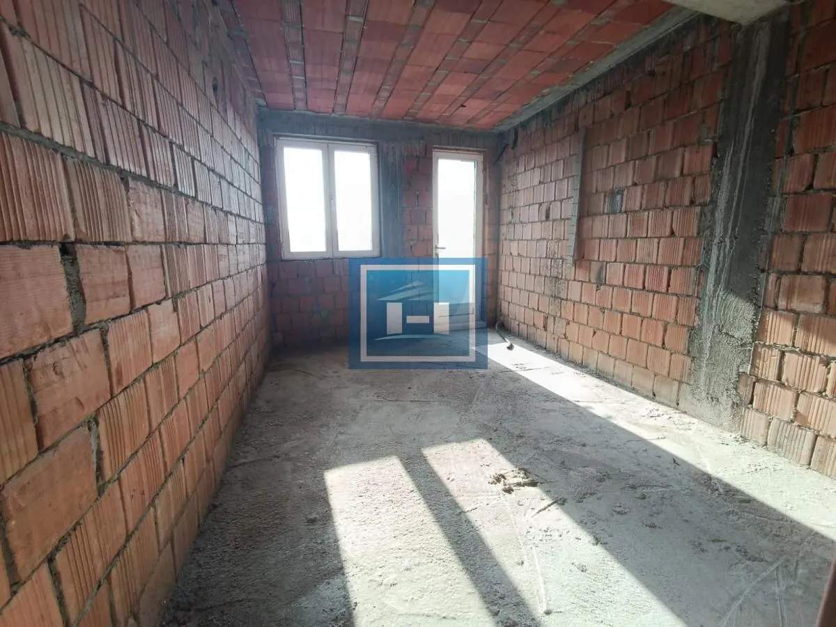 Prodaja, četvorosoban stan, 146m², Centar, Jagodina