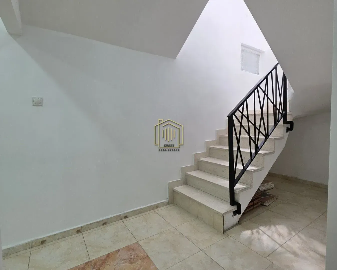 Sale, office space, 143m², Podgorica, Crna Gora