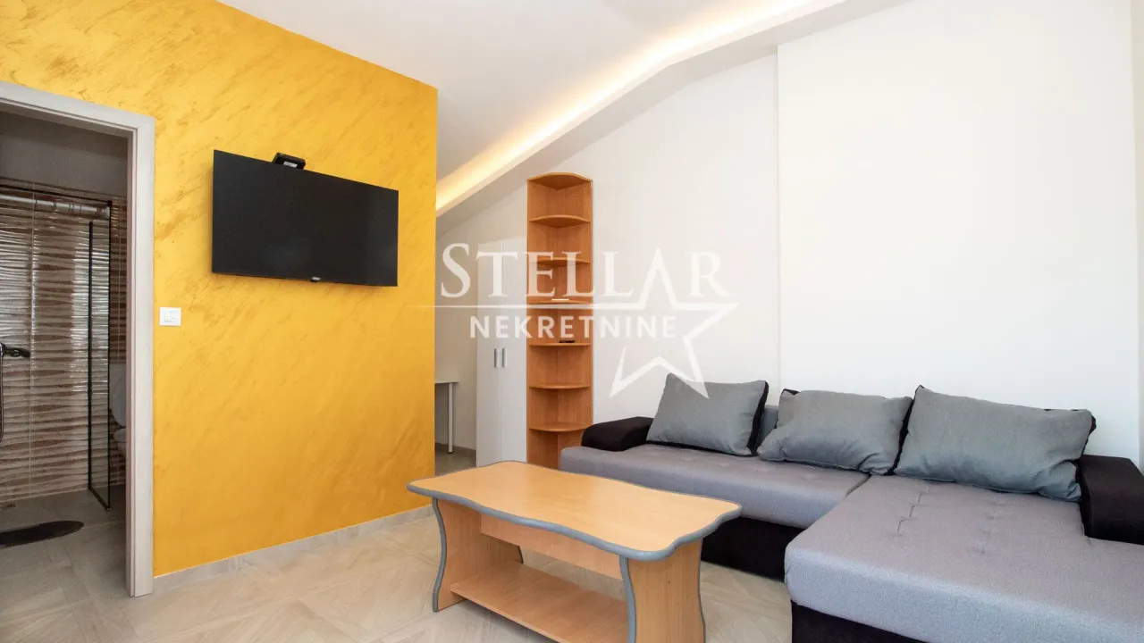 Izdavanje, jednosoban stan, 35m², Tološi, Podgorica