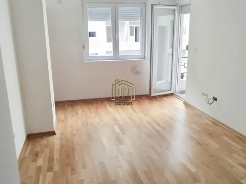 Izdavanje, dvosoban stan, 58m², Zabjelo, Podgorica - image 1