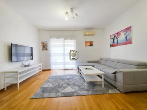 Rent, one bedroom apartment, 50m², City Kvart, Podgorica - image 2