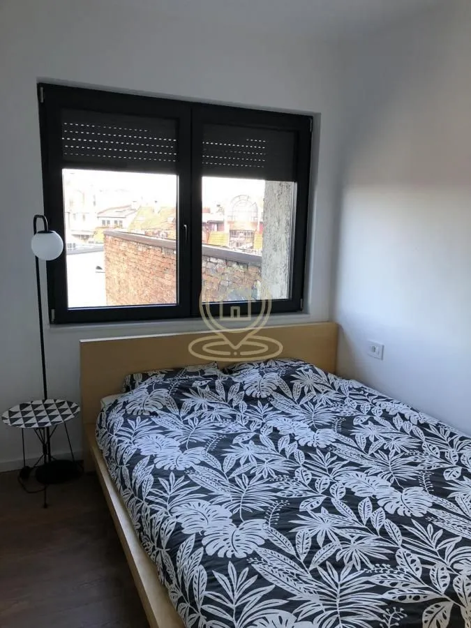 Izdavanje, dvosoban stan, 45m², Stari Grad, Beograd