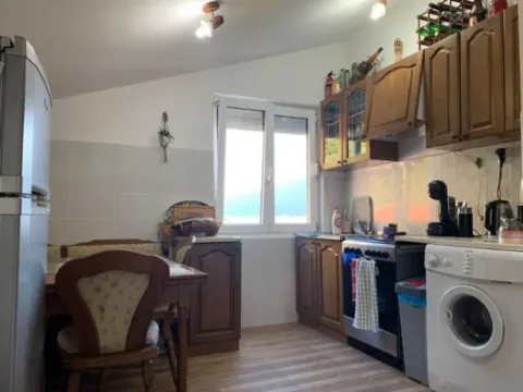 Sale, two bedroom apartment, 64m², Ljuta, Kotor - image 2