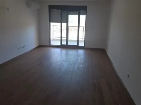 Sale, three bedroom apartment, 127m², Tološka šuma, Podgorica - image 9