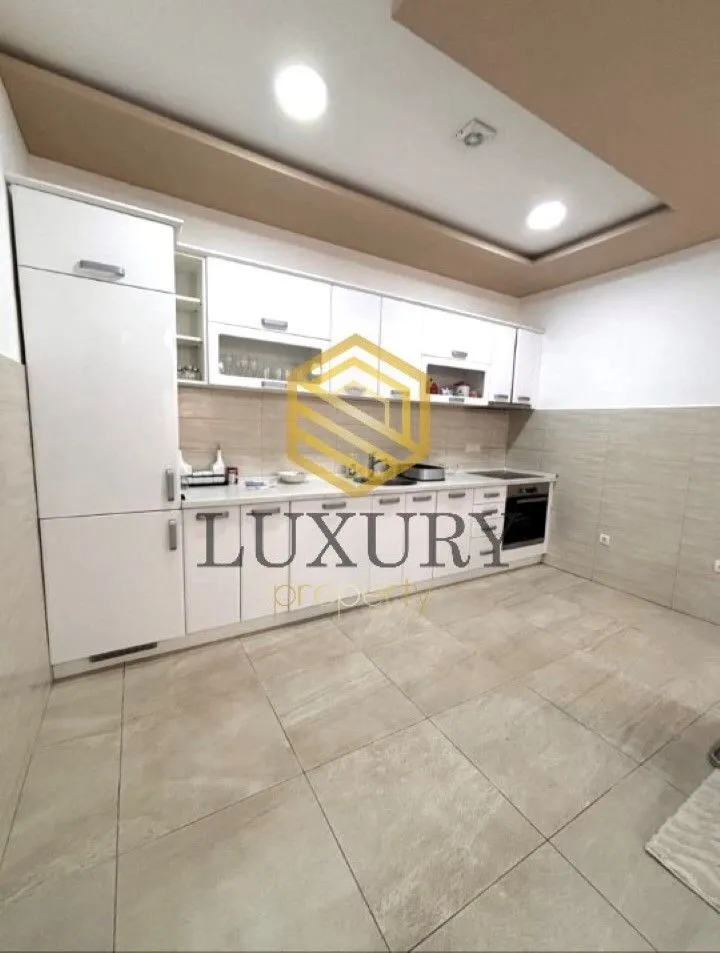 Rent, two bedroom apartment, 117m², Pržno, Budva