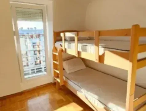 Izdavanje, dvosoban stan, 64m², Stari Aerodrom, Podgorica - image 6