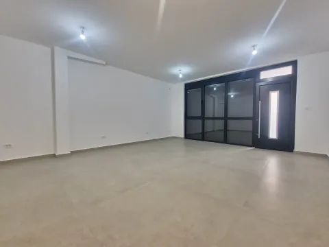 Rent, office space, 68m², Budva, Crna Gora - image 2