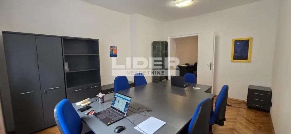 Izdavanje, poslovni prostor, 100m², Savski Venac, Beograd