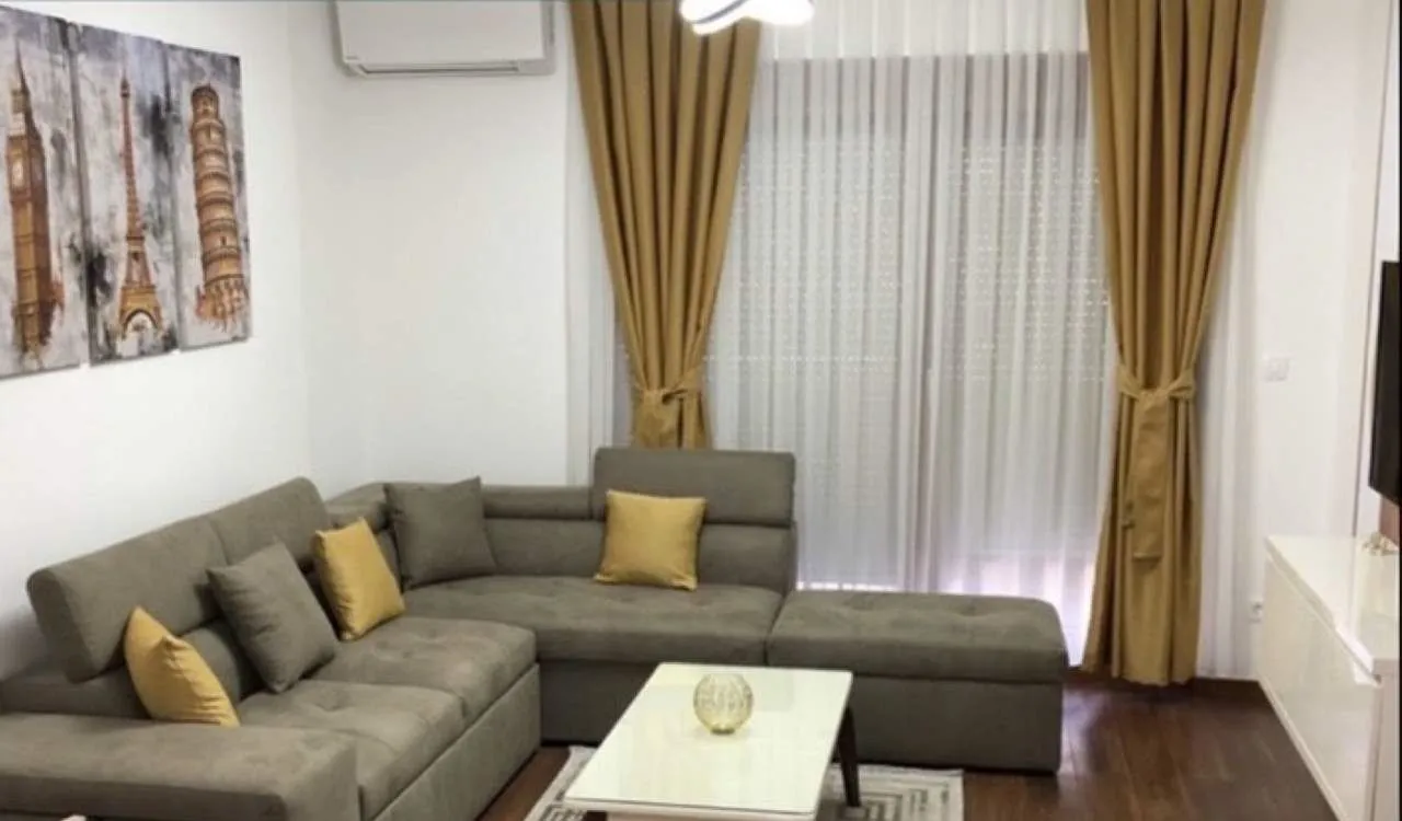 Izdavanje, jednosoban stan, 52m², Podgorica, Crna Gora