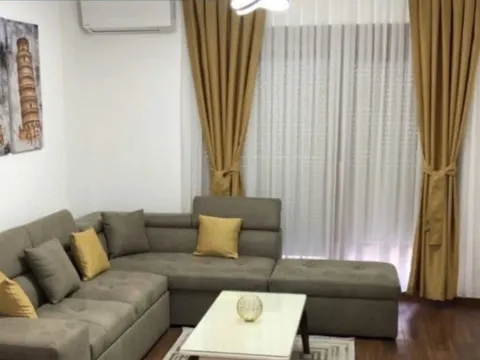 Izdavanje, jednosoban stan, 52m², Podgorica, Crna Gora