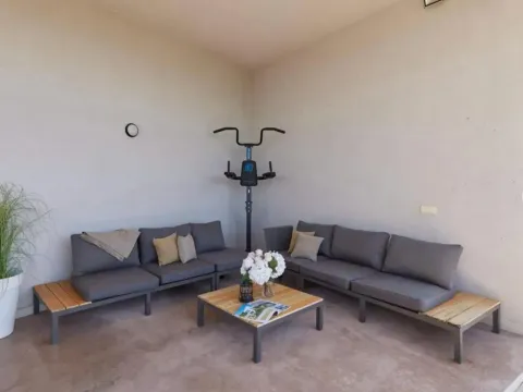 Prodaja, kuća, 260m², Kavač, Kotor - image 2