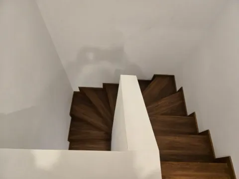 Izdavanje, četvorosoban stan, 130m², Master Kvart, Podgorica - image 2