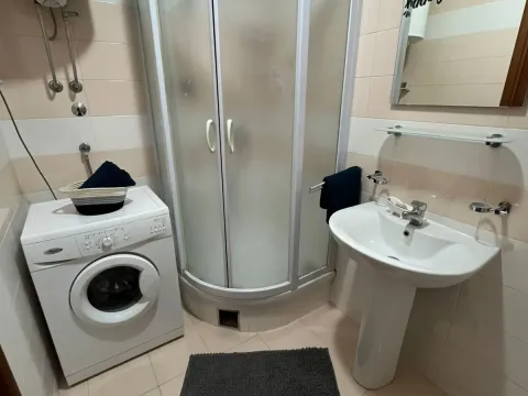 Rent, one bedroom apartment, 44m², Stari Aerodrom, Podgorica - image 11