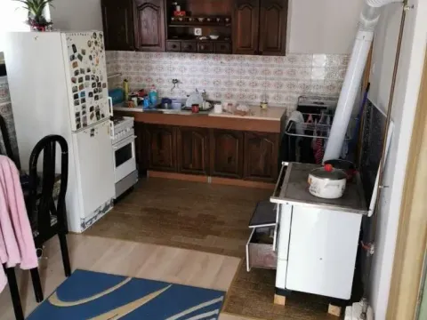 Prodaja, kuća, 200m², Centar, Inđija - image 4