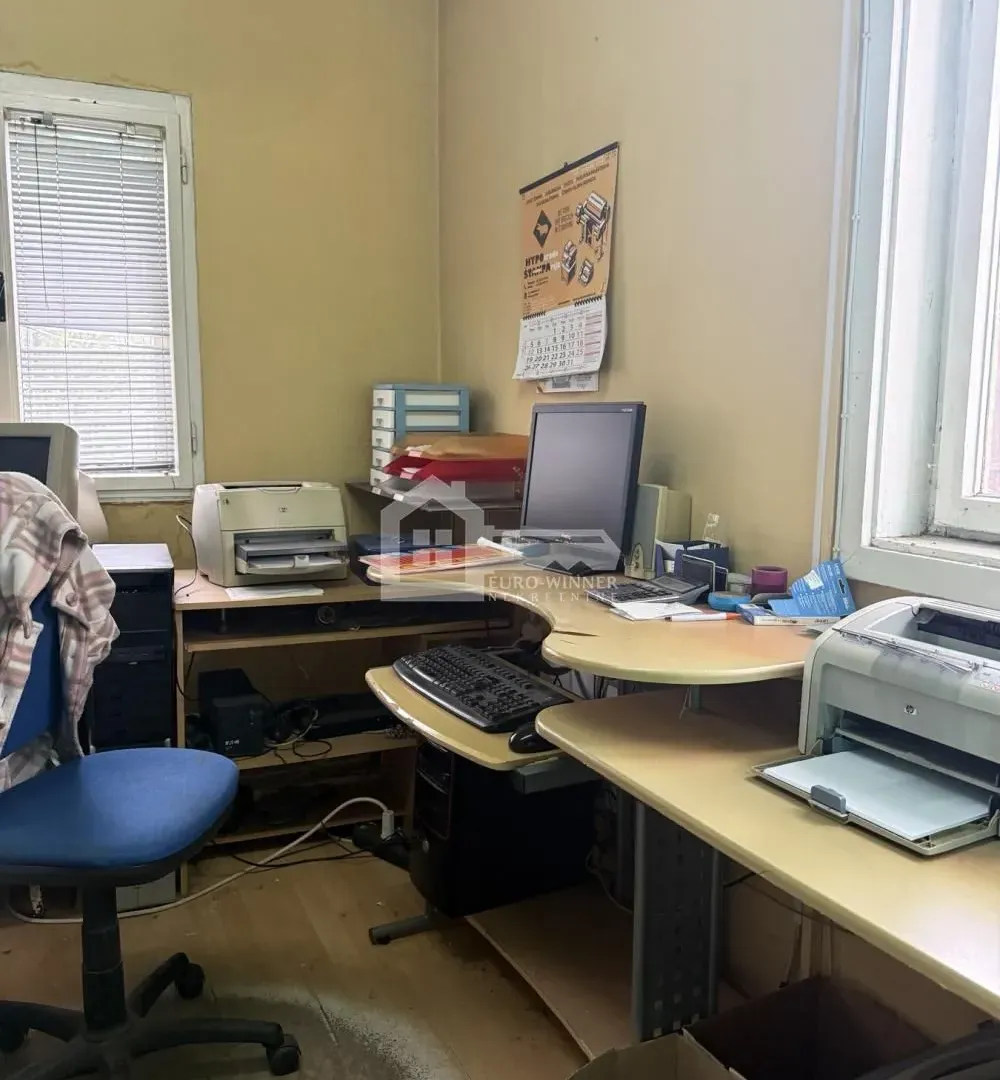 Rent, office space, 800m², Borča 1, Borča Sve Podlokacije