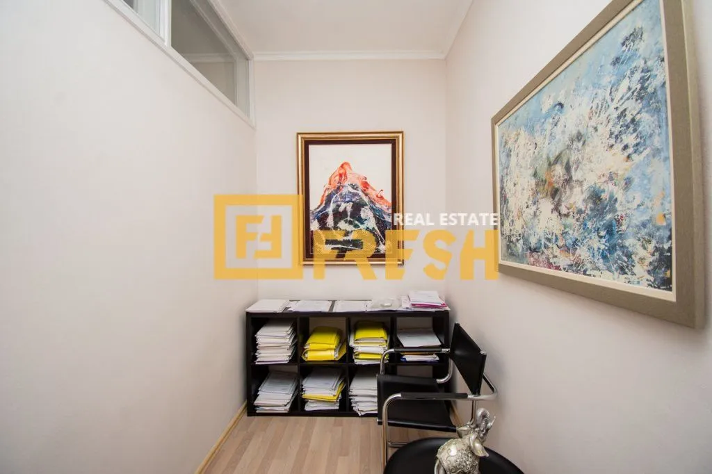 Sale, office space, 42m², Centar, Podgorica