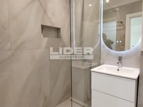 Sale, two bedroom apartment, 43m², Južni Bulevar, Vračar Sve Podlokacije - image 7