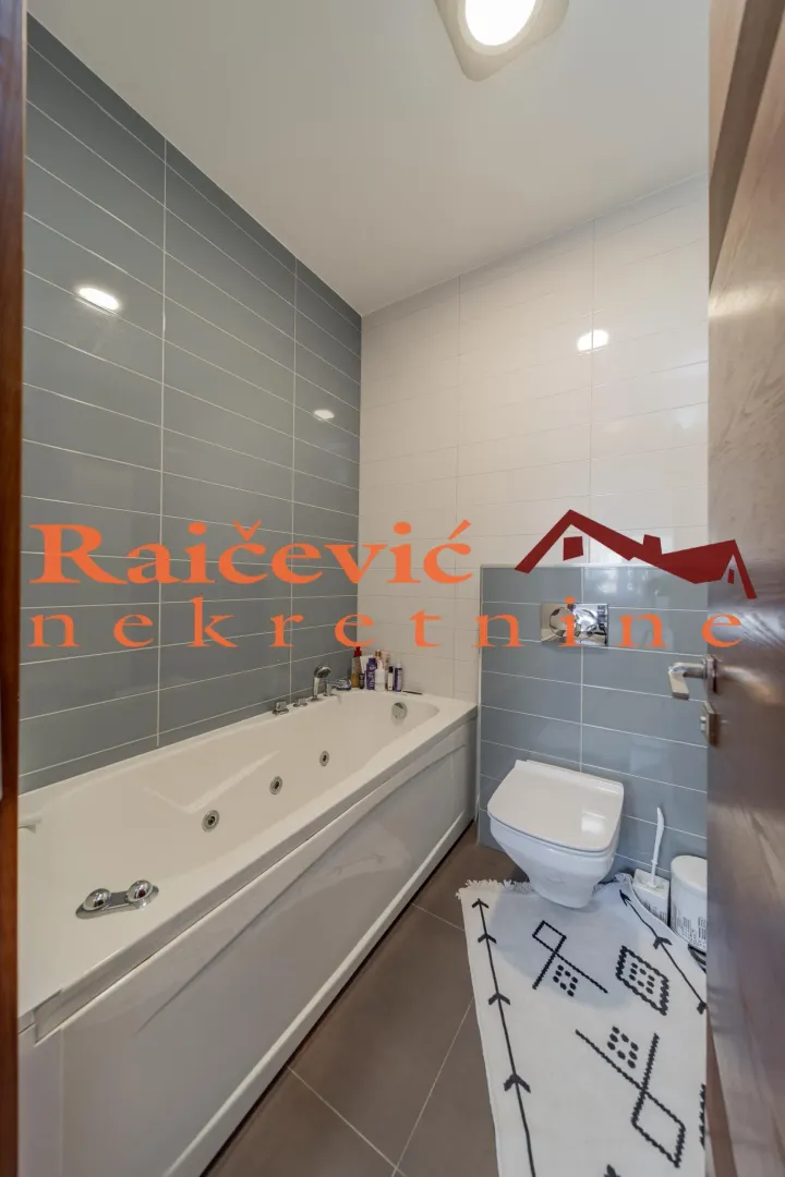 Prodaja, trosoban stan, 87m², Zvezdara Sve Podlokacije, Beograd
