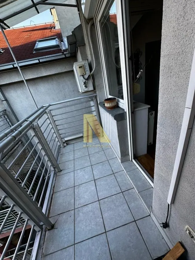 Prodaja, dvosoban stan, 55m², Grbavica, Novi Sad Sve Podlokacije