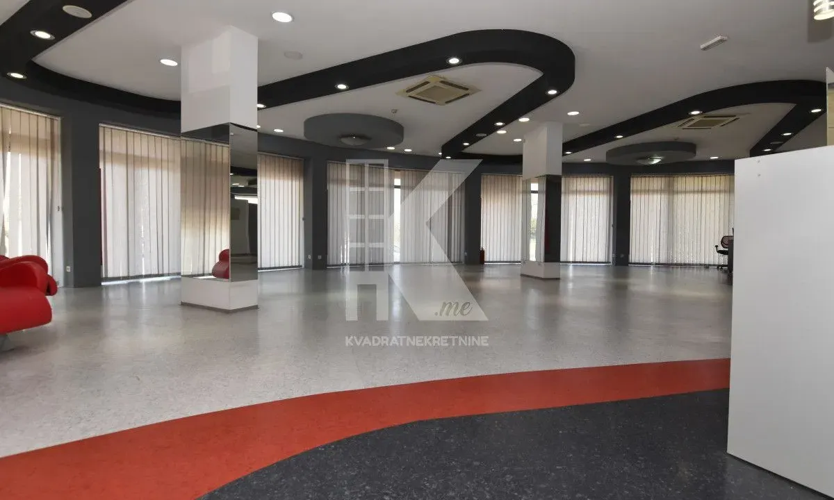 Rent, office space, 347m², Krivi Most, Podgorica