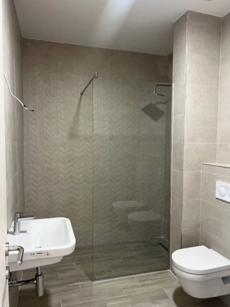 Prodaja, trosoban stan, 139m², Gornja Gorica, Podgorica