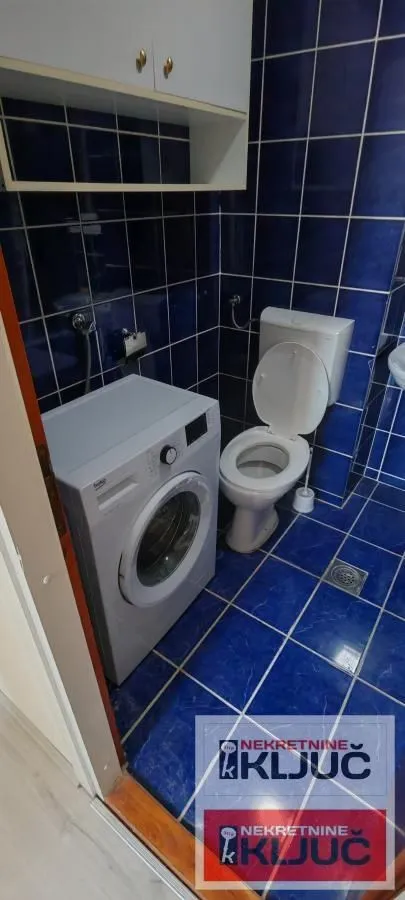 Izdavanje, jednosoban stan, 33m², Socijalno, Novi Sad Sve Podlokacije