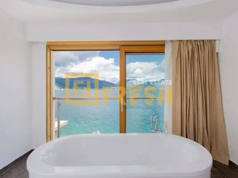 Prodaja, kuća, 300m², Tivat, Crna Gora - image 22