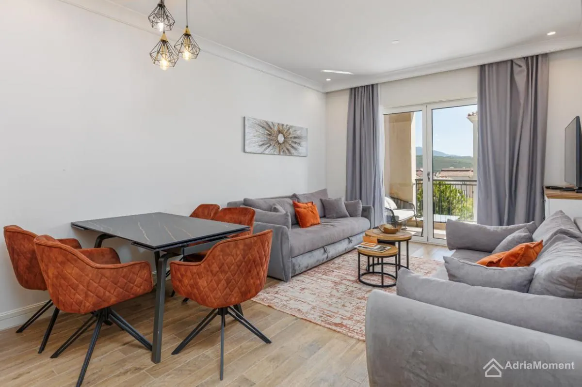 Prodaja, jednosoban stan, 50m², Luštica Bay, Tivat