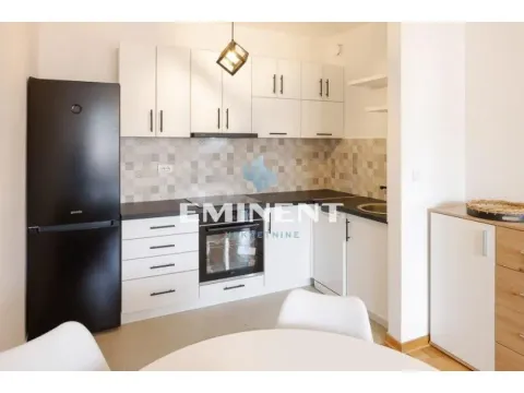 Izdavanje, dvosoban stan, 40m², Zemun Gornji Grad, Zemun Sve Podlokacije - image 5