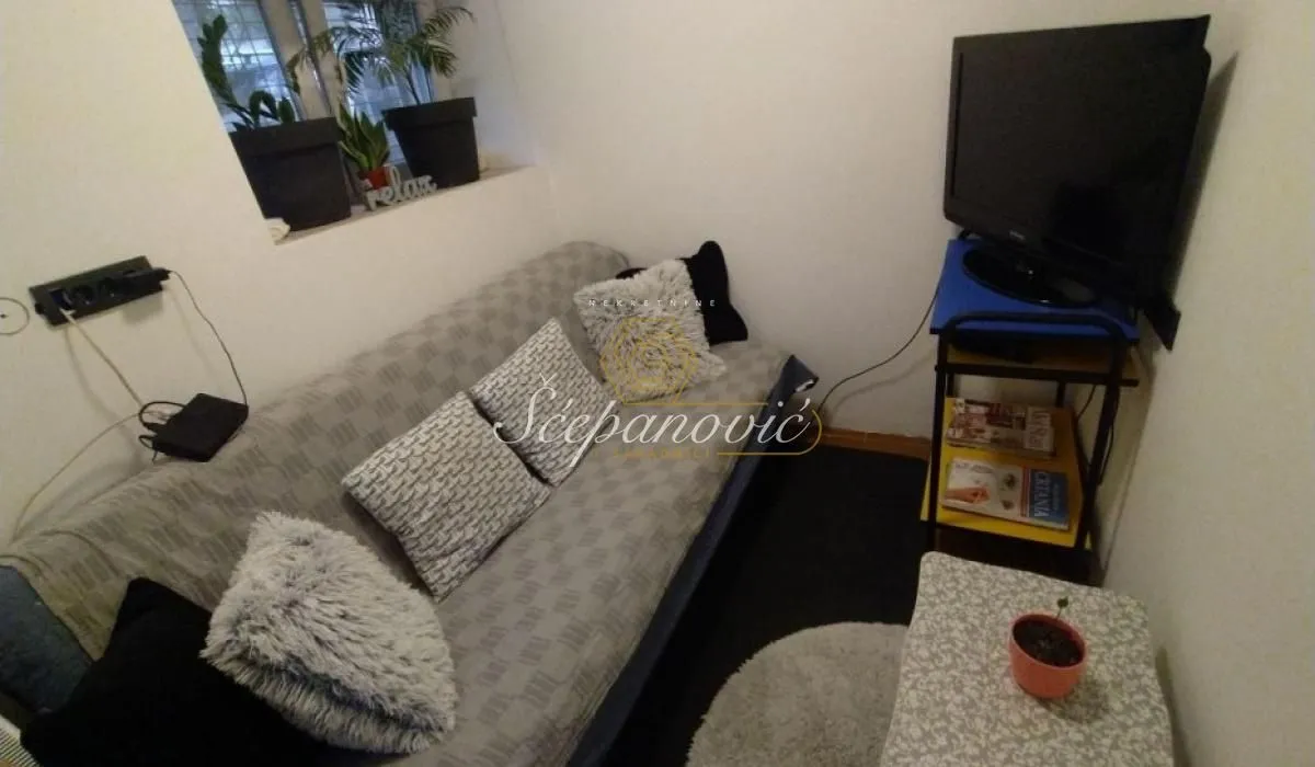 Prodaja, stan, 58m², Stari grad, Novi Sad
