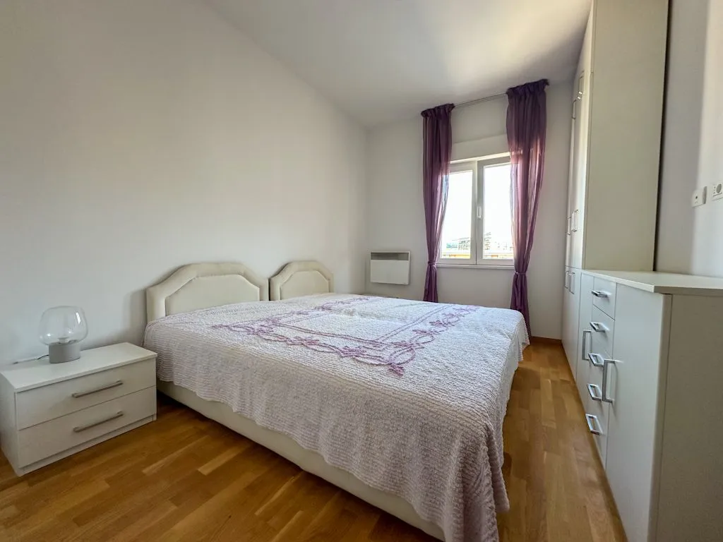 Rent, one bedroom apartment, 50m², City Kvart, Podgorica