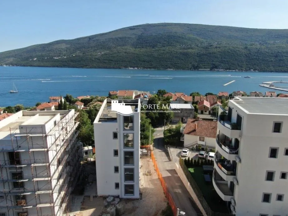 Prodaja, jednosoban stan, 47m², Đenovići, Herceg Novi