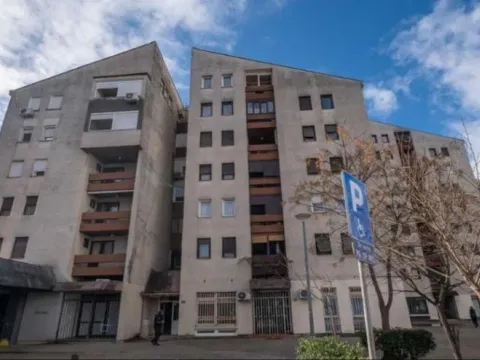 Rent, one bedroom apartment, 45m², Blok 6, Podgorica