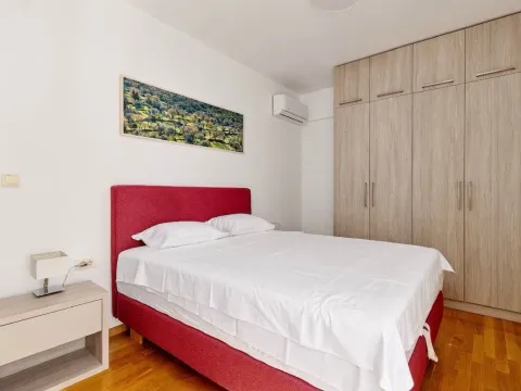 Rent, two bedroom apartment, 64m², Rozino, Budva - image 9