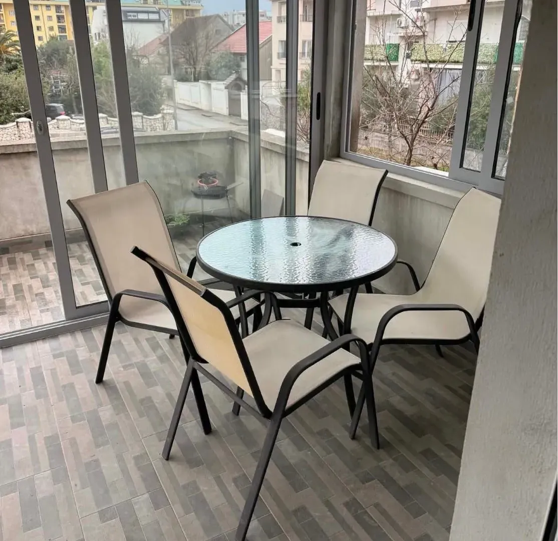 Sale, house, 150m², Stari Aerodrom, Podgorica