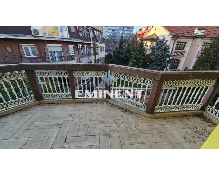 Rent, four bedroom apartment, 130m², Zemun Sve Podlokacije, Beograd